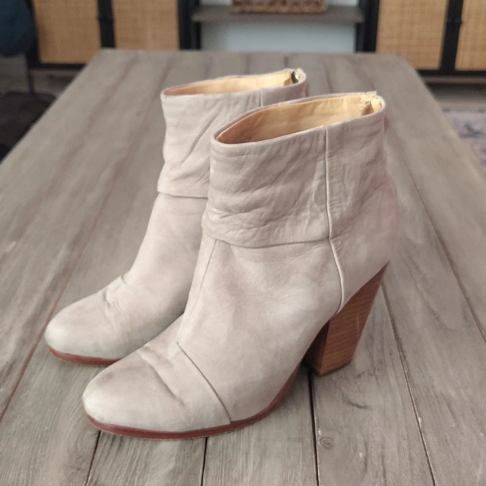 Rag & Bone Newbury Light Grey Leather Ankle Boots Size EU 39 $495